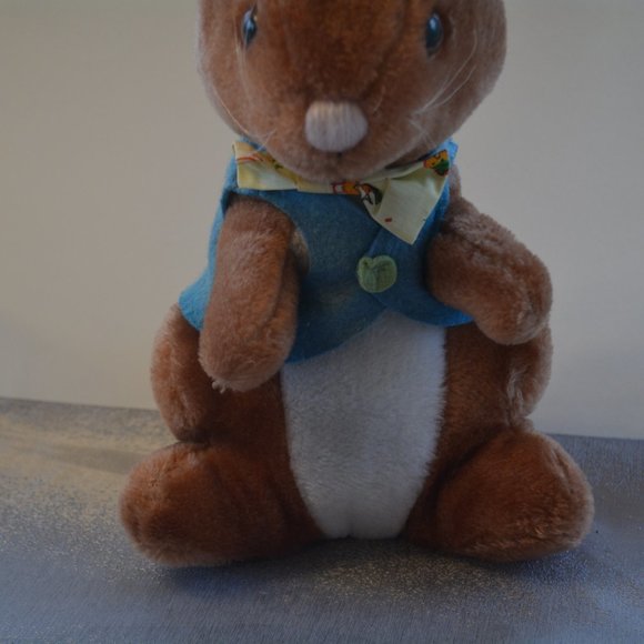 R. Dakin Peter Cottontail Bunny Rabbit Plush Toy - Picture 3 of 8